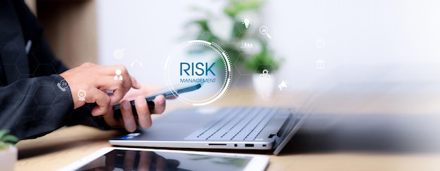 Gestion des risques Évaluation des risques commerciaux Évaluation des investissements Contrôle des risques de sécurité