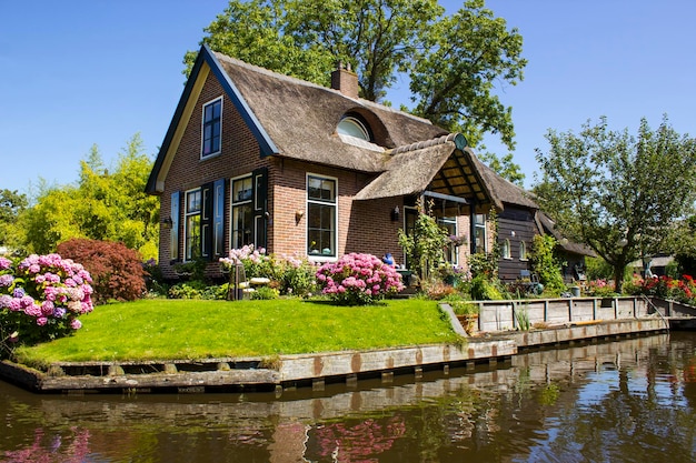 Photo giethoorn pays-bas et royaume-uni