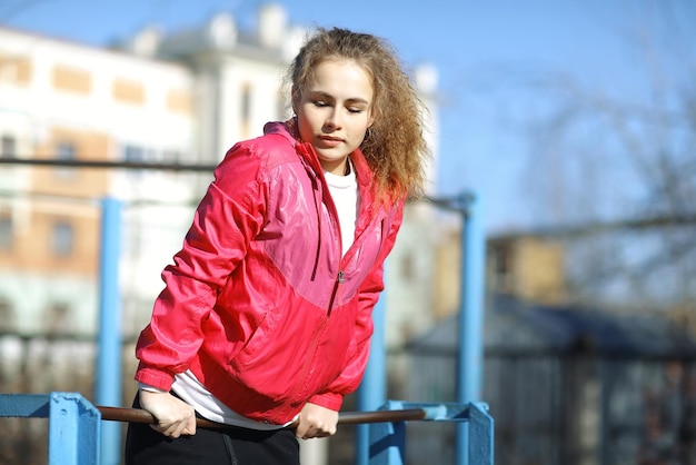 girl, athlète, gymnastique, printemps, dehors