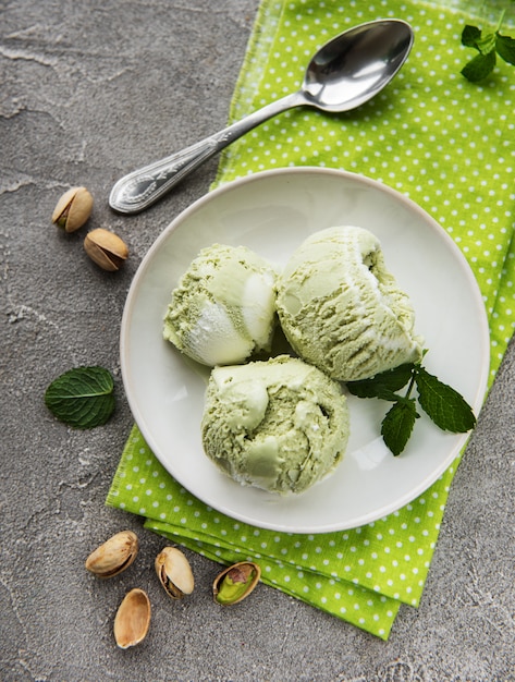 Glace à la pistache et menthe