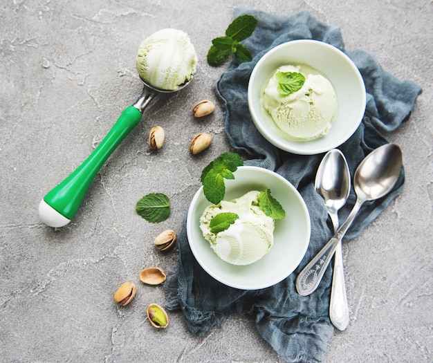 Glace à la pistache et menthe