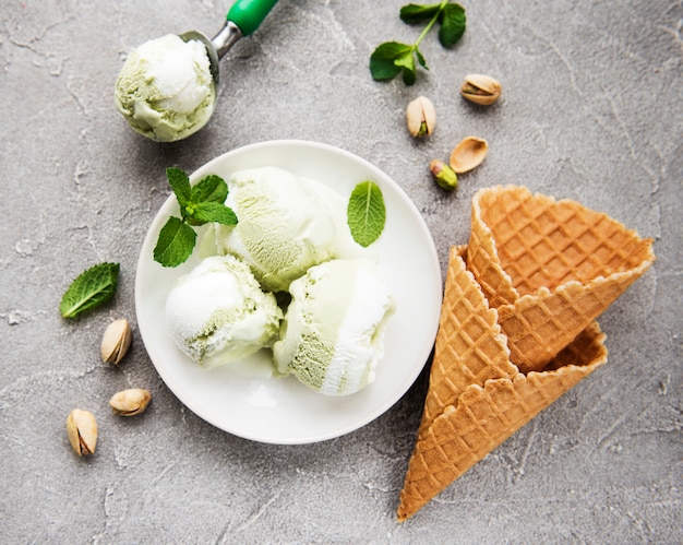 Glace à la pistache et menthe