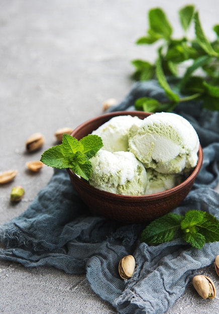 Glace à la pistache et menthe