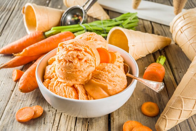 Glace végétalienne aux carottes