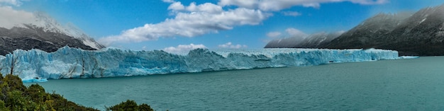 Le Glacier Perito Moreno dans le Parc National Los Glaciares en avril. Argentine, Patagonie