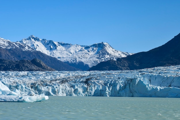 Glacier Viedma et le lac du même nom, Parc National des Glaciers, Patagonie, Argentine