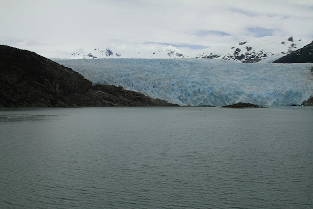 Glaciers en Patagonie depuis le ferry de Puerto Natales