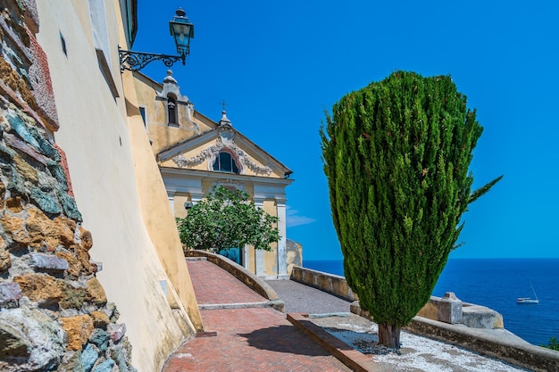 Église de l'archevêché de Noli