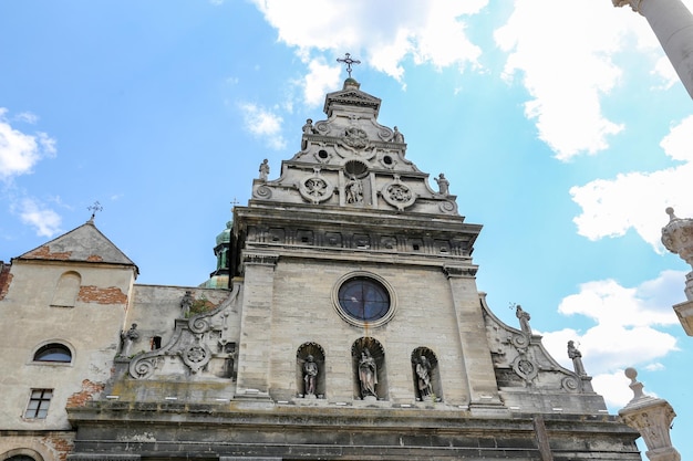 Église des Bernardins à Lviv Ukraine