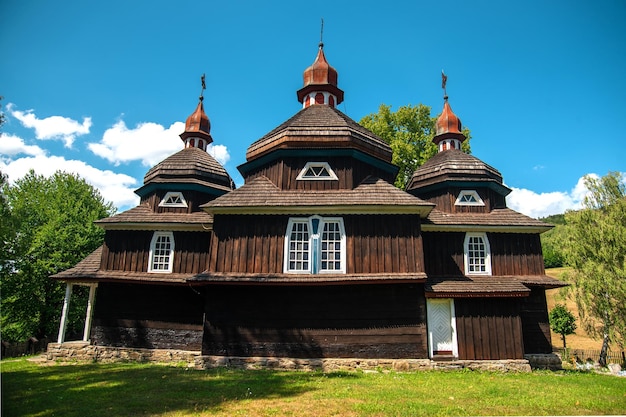 Église en bois Nizny Komarnik, Slovaquie, UNESCO