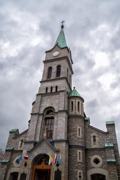 Église catholique de la Sainte Famille dans la rue Krupowki à Zakopane, Pologne