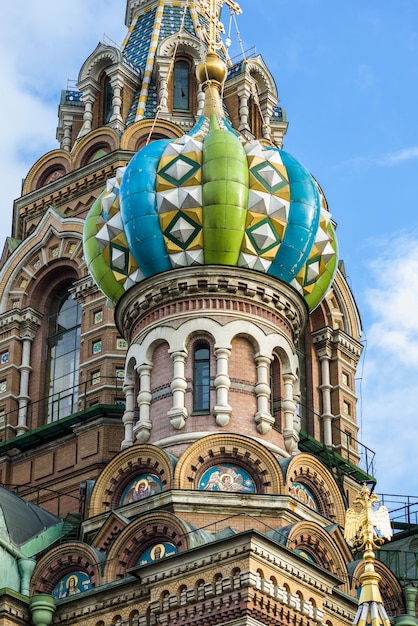 Église du Sauveur sur le sang versé à Saint-Pétersbourg