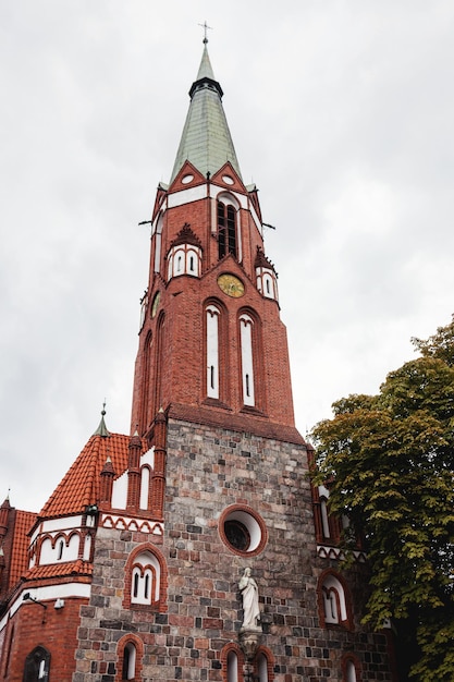 Église historique en brique