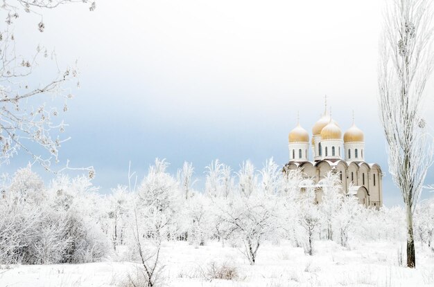 Église en hiver