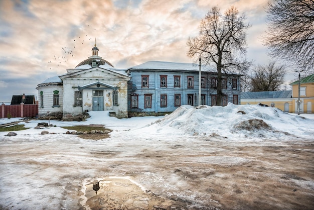 Église hospitalière de la Sainte Trinité à Tver