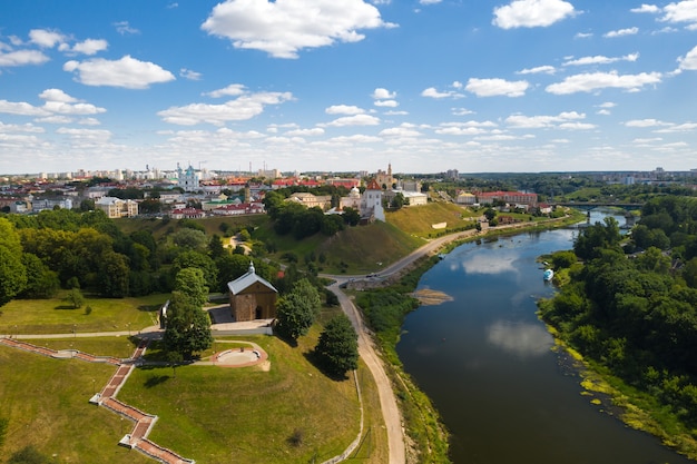 Église Kolozhskaya du XIIe siècle dans la ville de Grodno