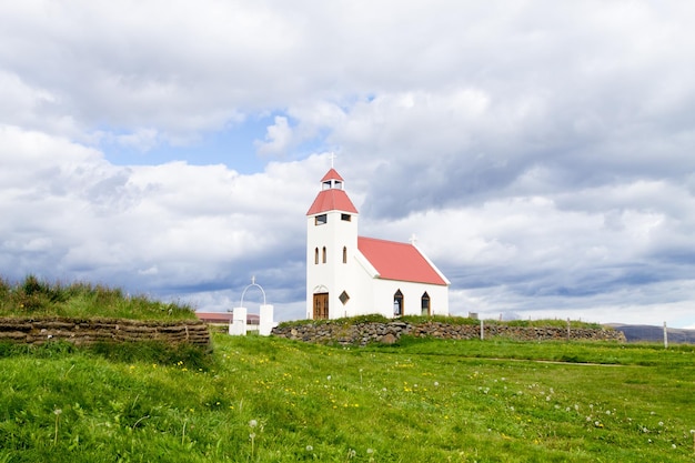 Église Modhrudalur close up Islande petite église