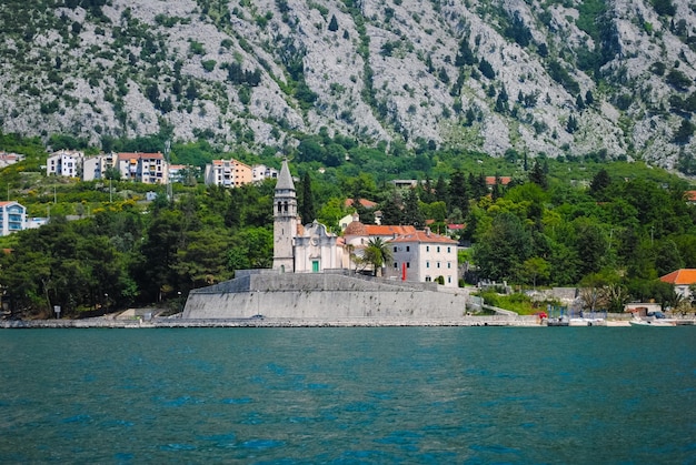 Église pittoresque au Monténégro