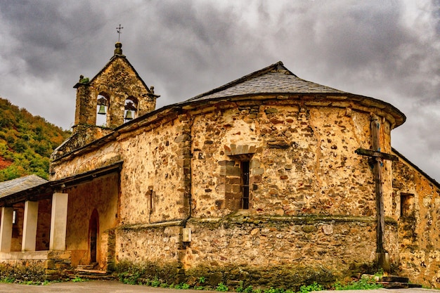 Église romane de santa maria de gedrez