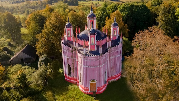 Église rouge de la Transfiguration Village Krasnoe région de Tver Russie Vue aérienne