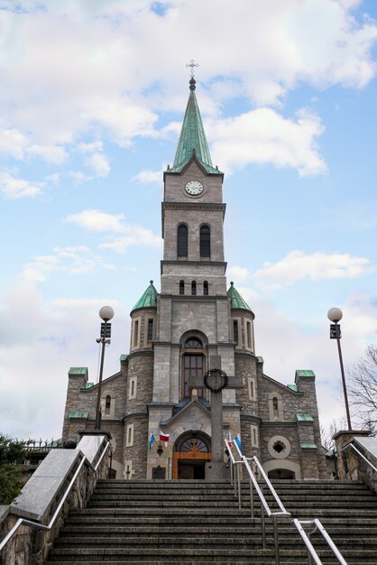 Église de la Sainte Famille dans la rue Krupowki à Zakopane