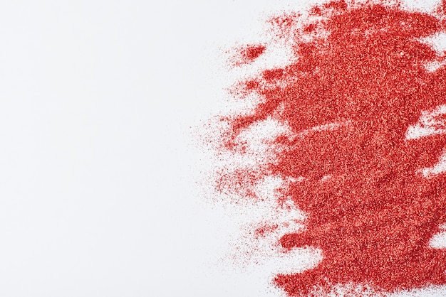 Glitter rouge isolé sur blanc