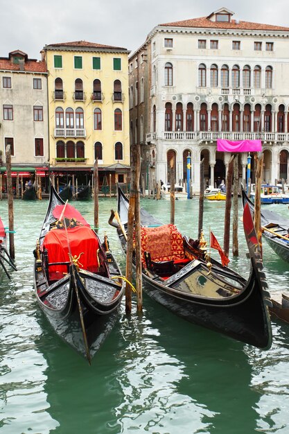 Gondoles au Grand Canal, Venise, Italie