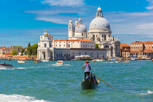 Gondoles Sur Le Grand Canal à Venise Italie