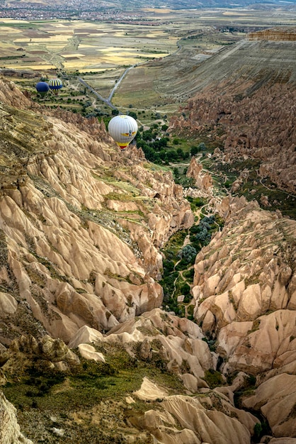 Goreme Turquie 26 juin 2022 vol de ballons au-dessus des vallées de Cappadoce
