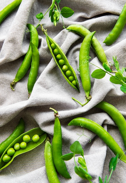 Gousses de pois verts