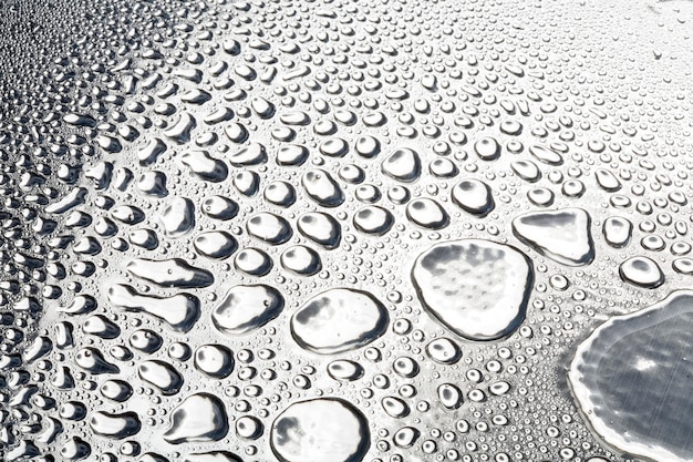 Gouttelettes d'eau sur métal une belle texture inhabituelle