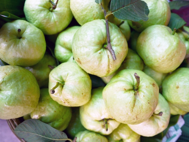 Goyave dans le marché de rue en provenance de Thaïlande