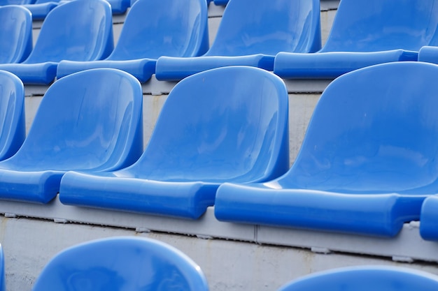 Gradins dans un stade de sport Blue Seats In A Row