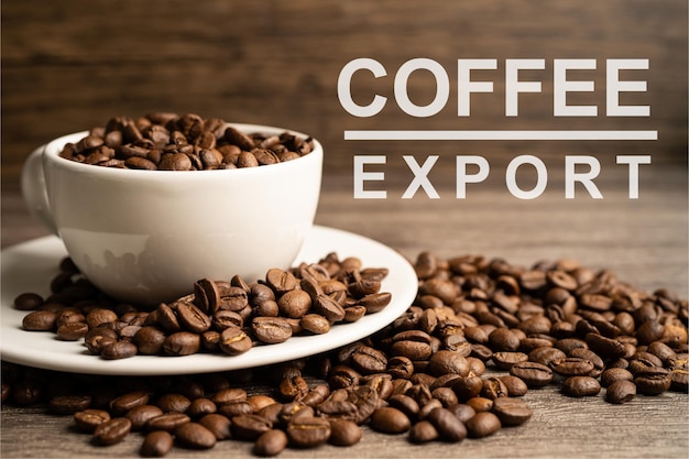 Grain de café dans une tasse avec texte d'exportation pour le commerce d'import-export.