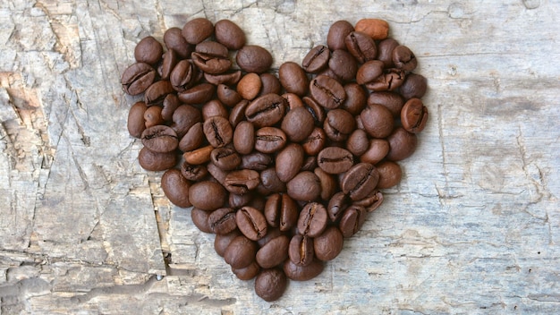 Grains de café en forme de coeur