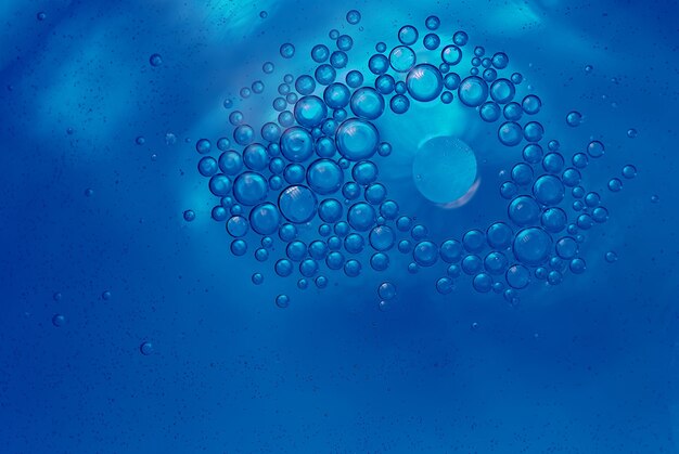 Photo graisse sur liquide bleu