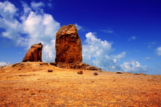 Gran canaria Roque Nublo ciel bleu