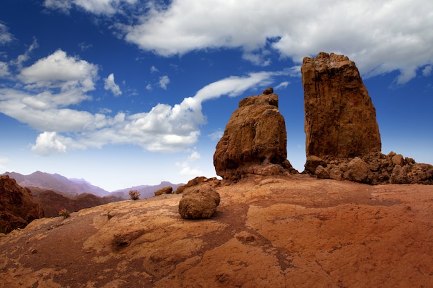 Gran canaria Roque Nublo ciel bleu