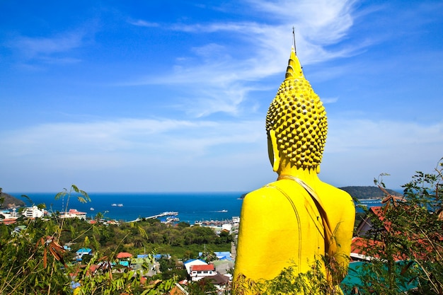 Grand Bouddha à l&#39;île de Sichang