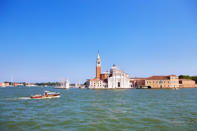 Grand canal et basilique Santa Maria della Salute, Venise, Italie