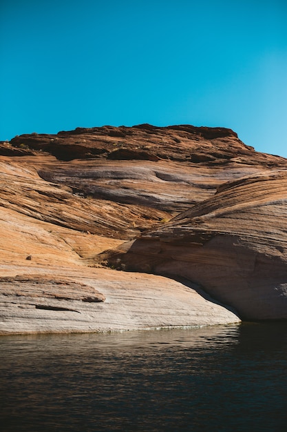 Grand Canyon montagne et rivière