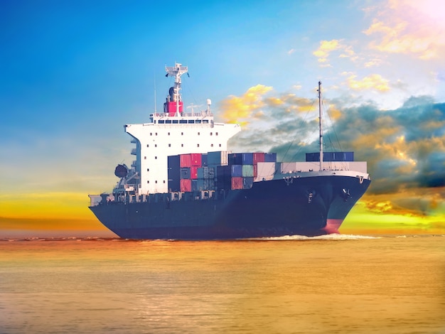 Grand cargaison internationale pour le transport industriel d&#39;importation et d&#39;exportation