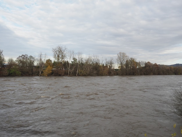 Photo grande crue de la rivière