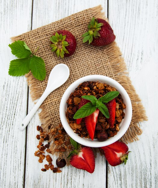 Granola maison aux fraises