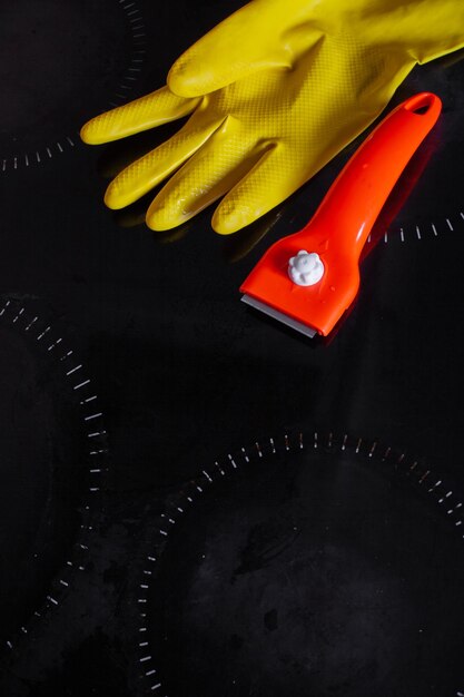 Grattoir pour le nettoyage de la vitrocéramique et gant en caoutchouc pour le nettoyage du panneau en vitrocéramique