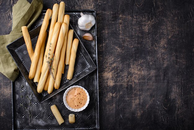 Gressin traditionnel italien d'apéritif de grissini