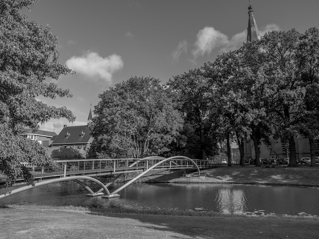 le groenlo en néerlandais