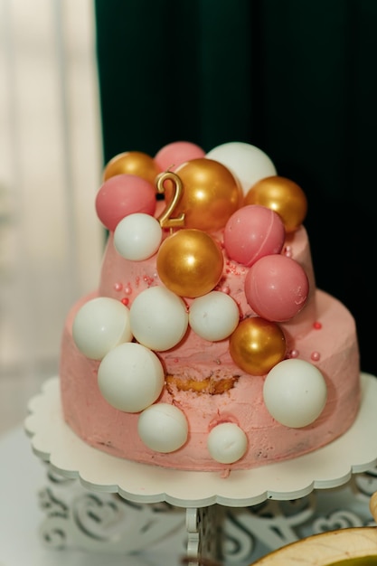 gros gâteau rose