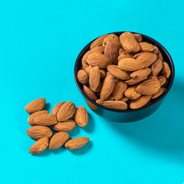 Gros plan, amandes, bleu, fond