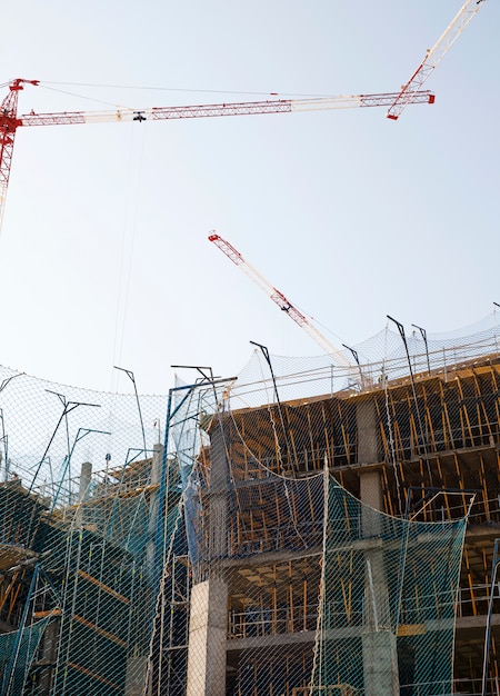 Photo gros plan, bâtiment, sous, construction, contre, ciel bleu